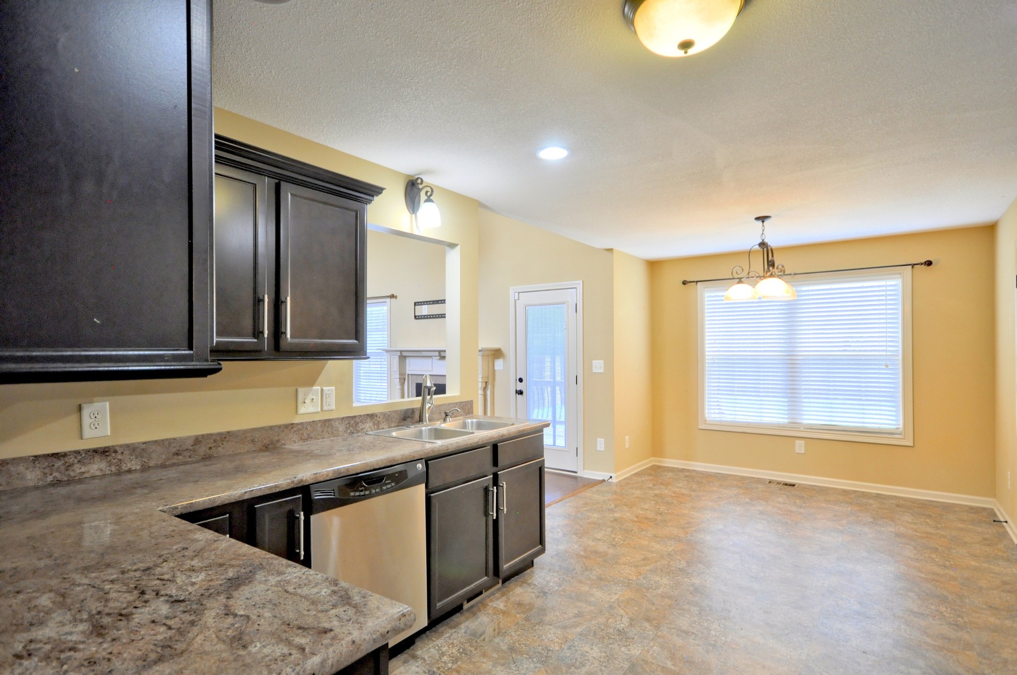 3723 Tradewinds Terrace Clarksville TN 37040