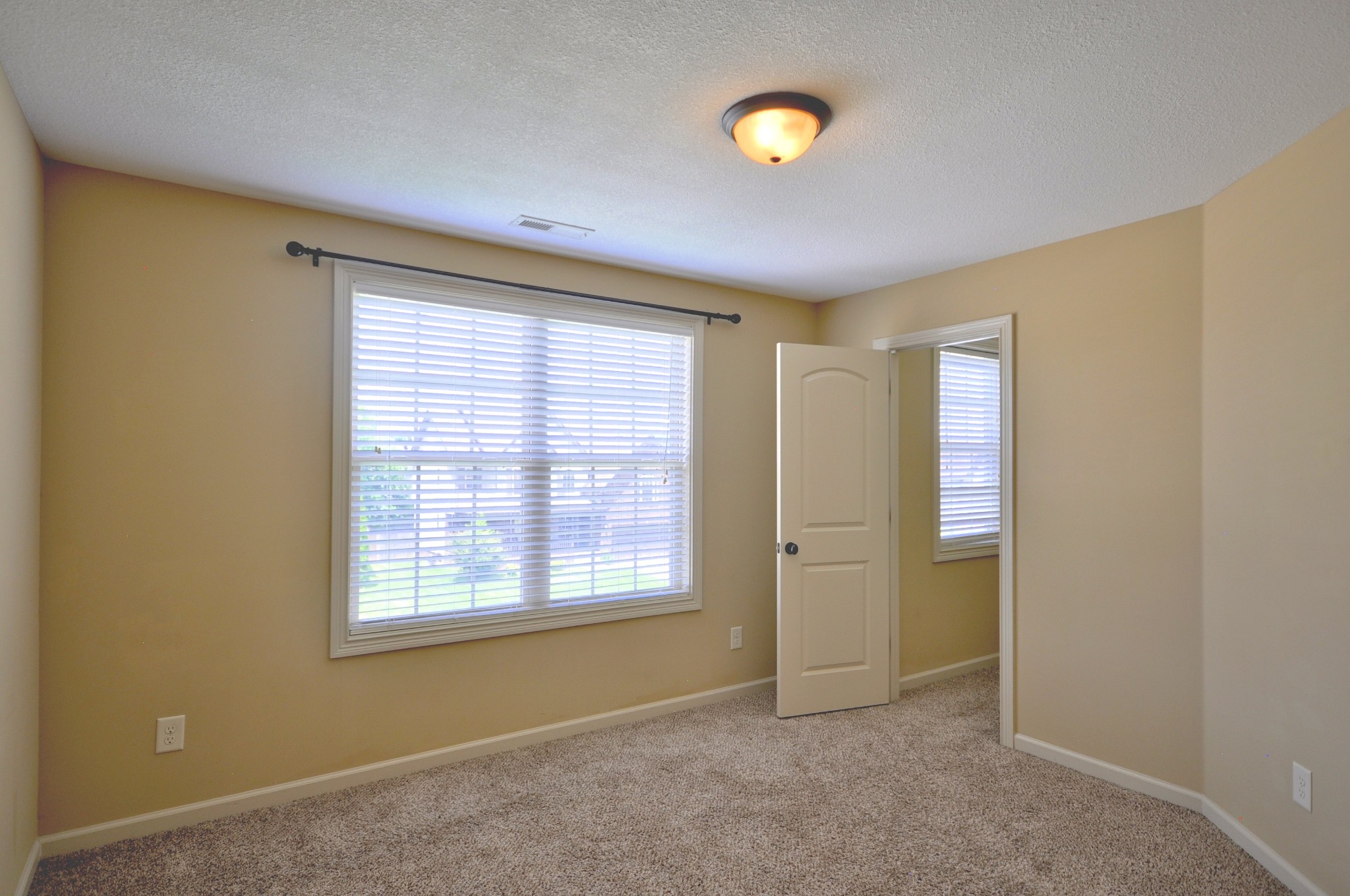 3723 Tradewinds Terrace Clarksville TN 37040