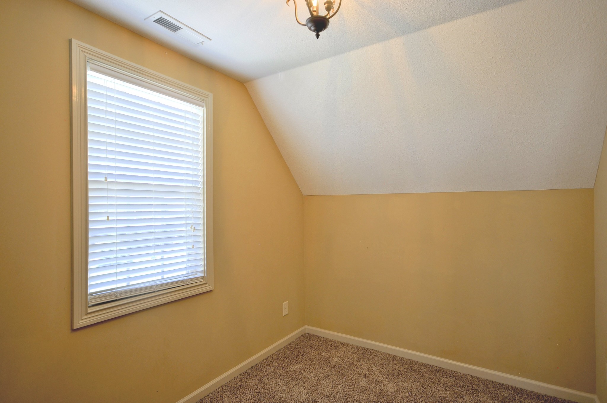 3723 Tradewinds Terrace Clarksville TN 37040