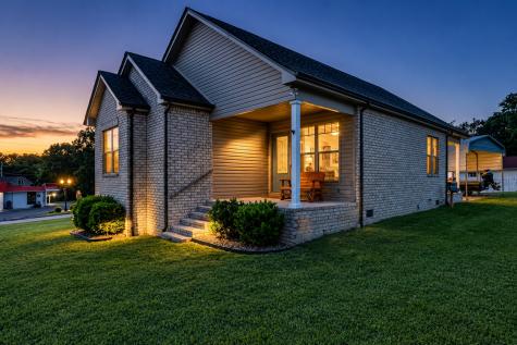 1702 Old Highway 31 E Westmoreland TN 37186