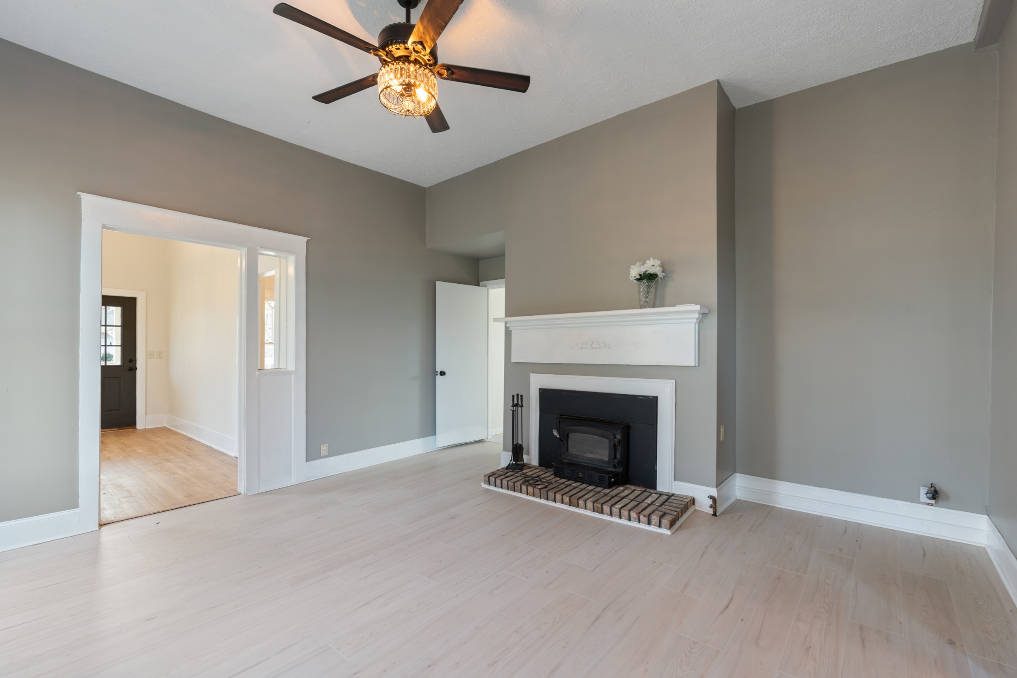126 W End Avenue Centerville TN 37033