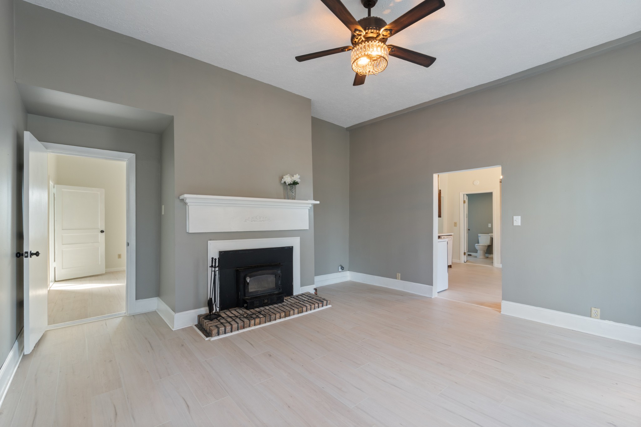 126 W End Avenue Centerville TN 37033