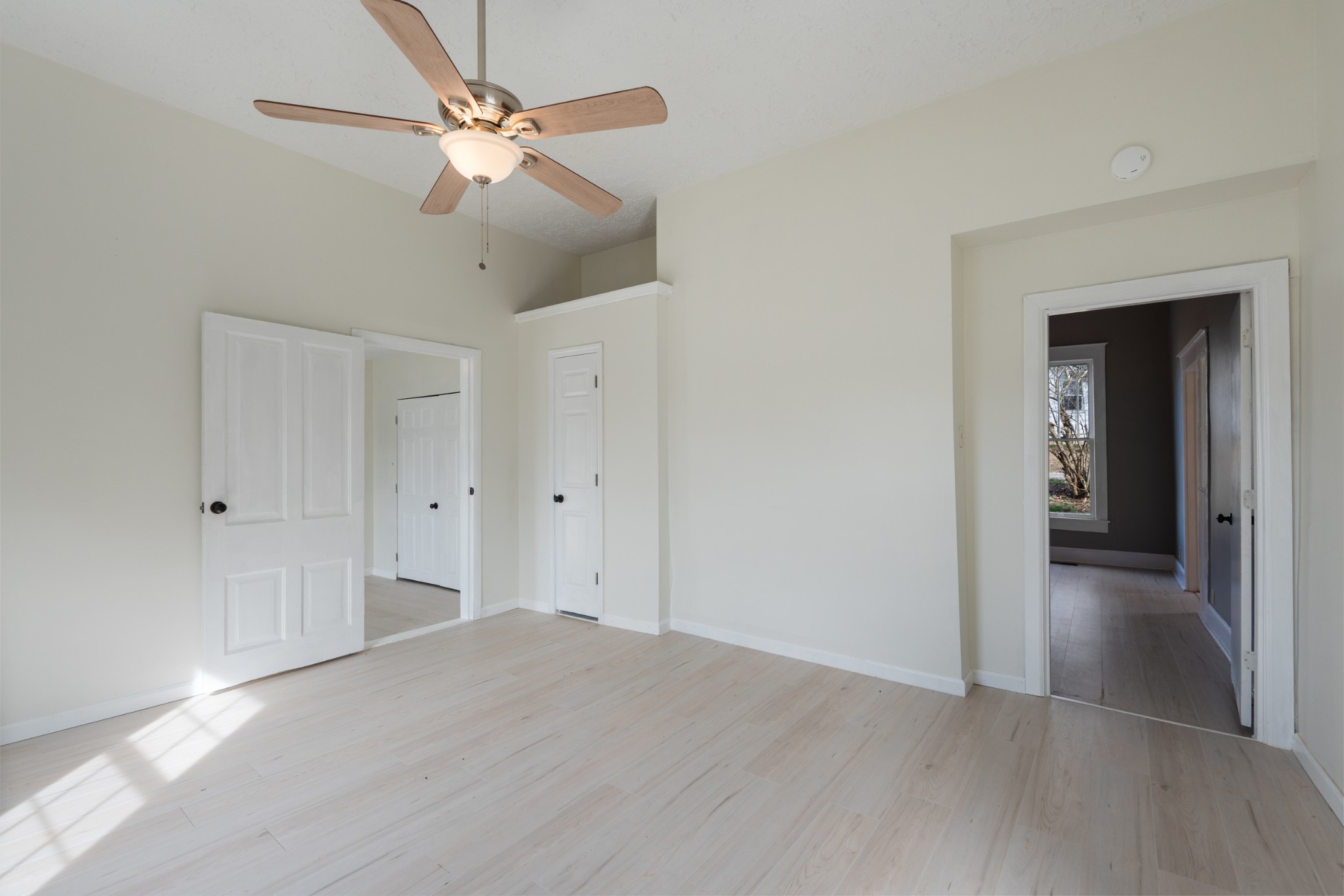 126 W End Avenue Centerville TN 37033