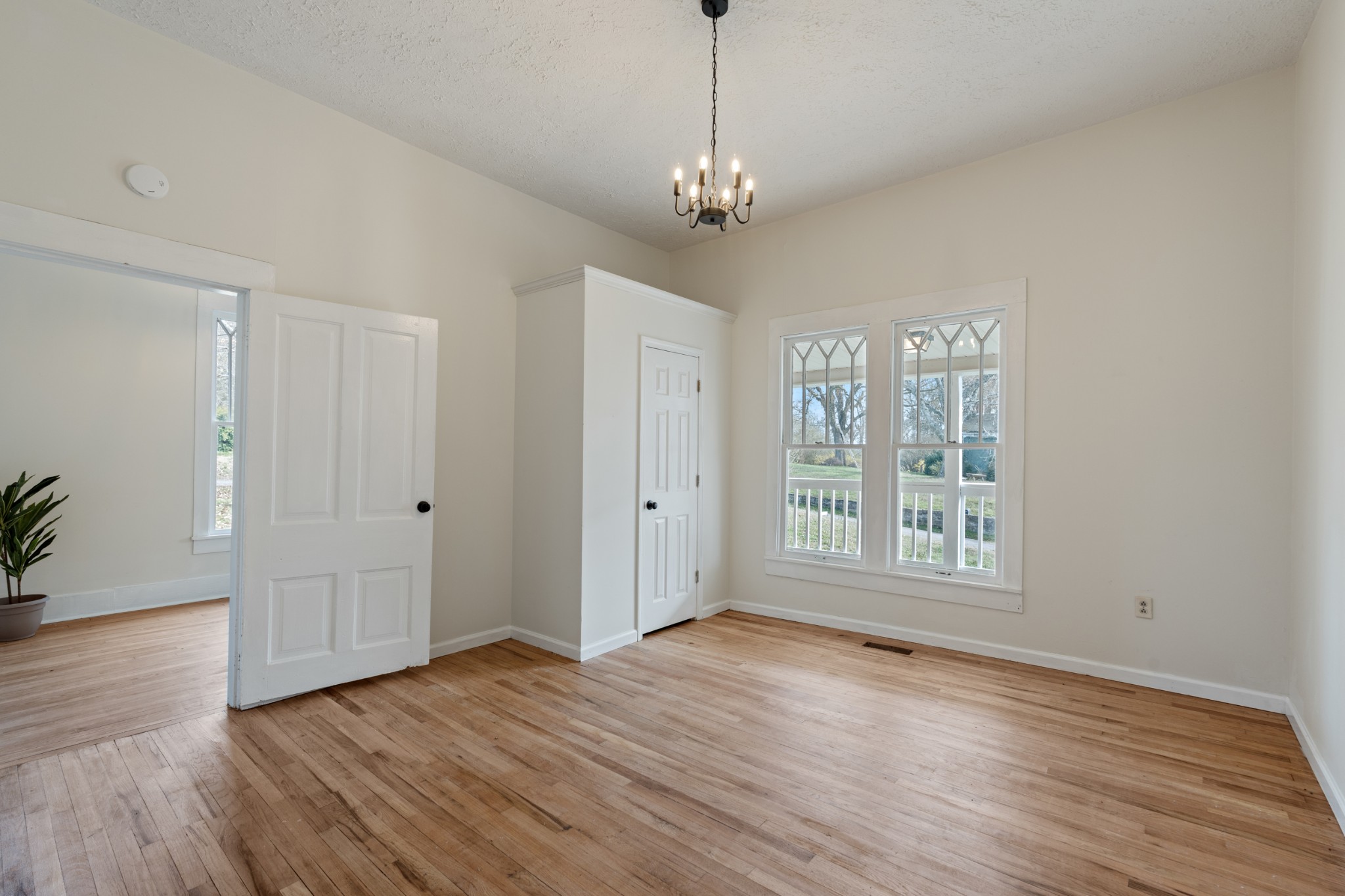 126 W End Avenue Centerville TN 37033