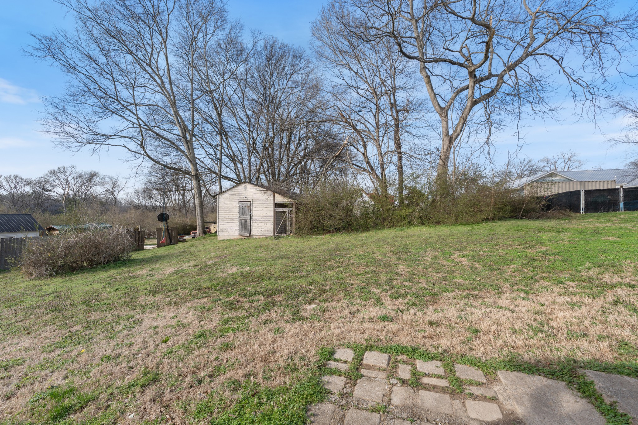 126 W End Avenue Centerville TN 37033