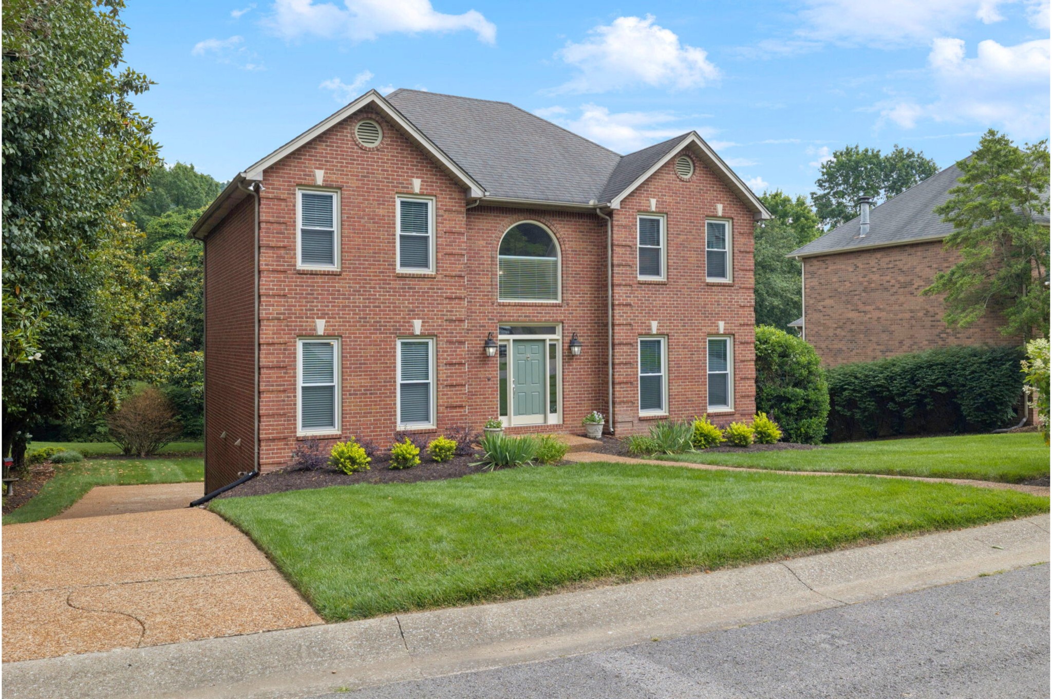 2709 N Highlands Drive Nashville TN 37221