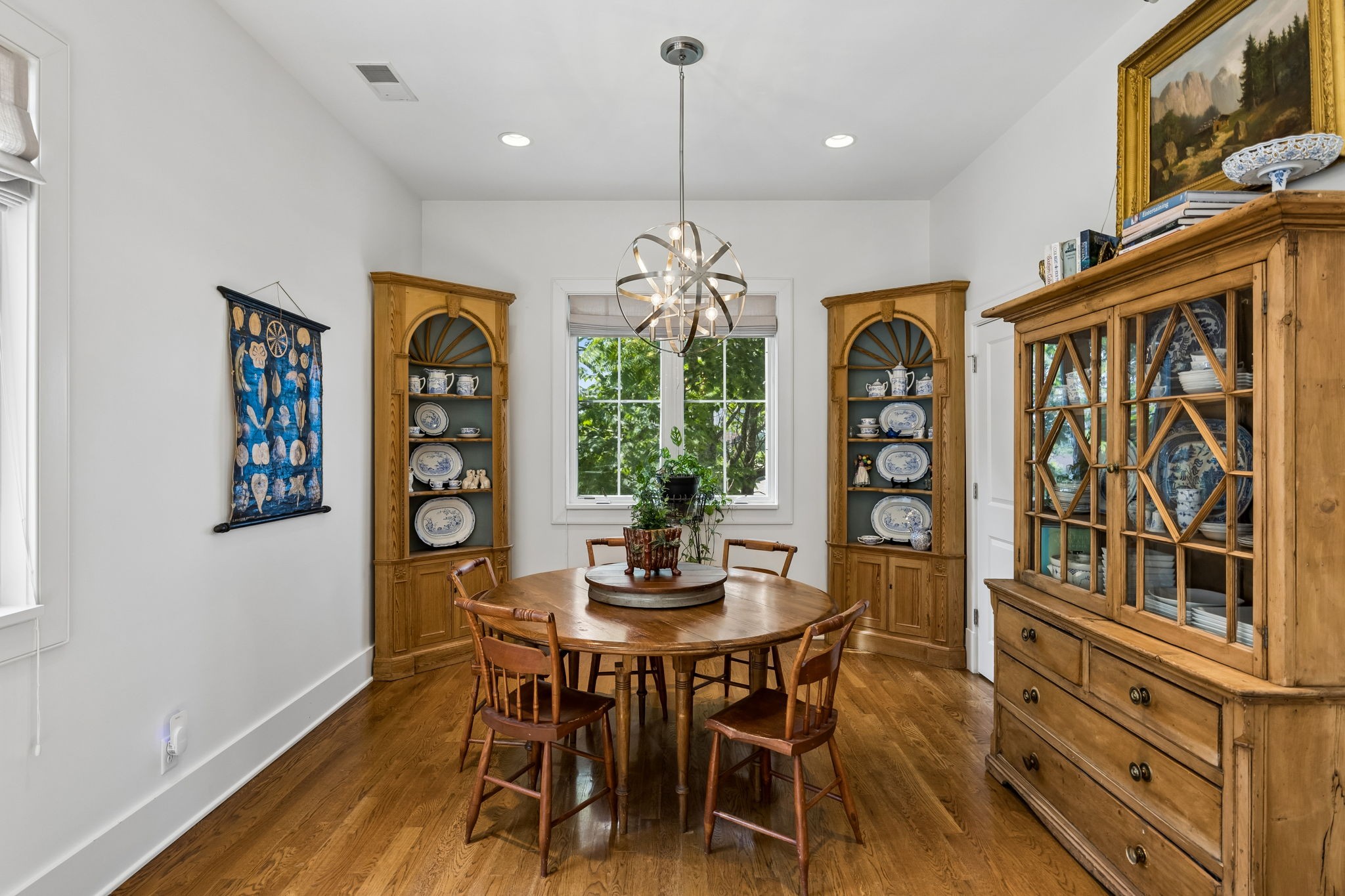 301 32nd Ave, S Nashville TN 37212