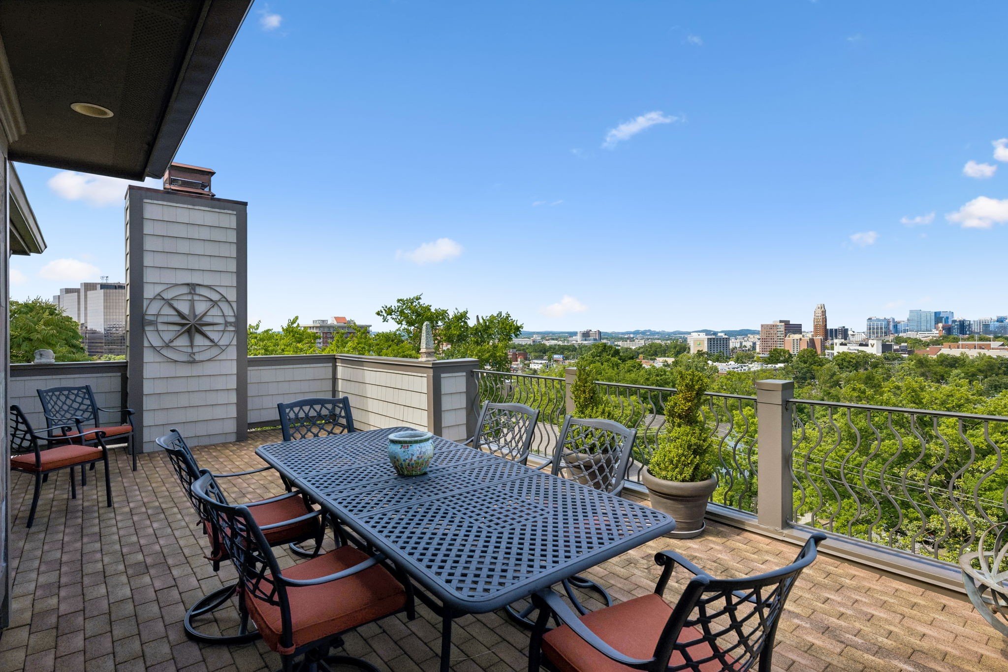 301 32nd Ave, S Nashville TN 37212
