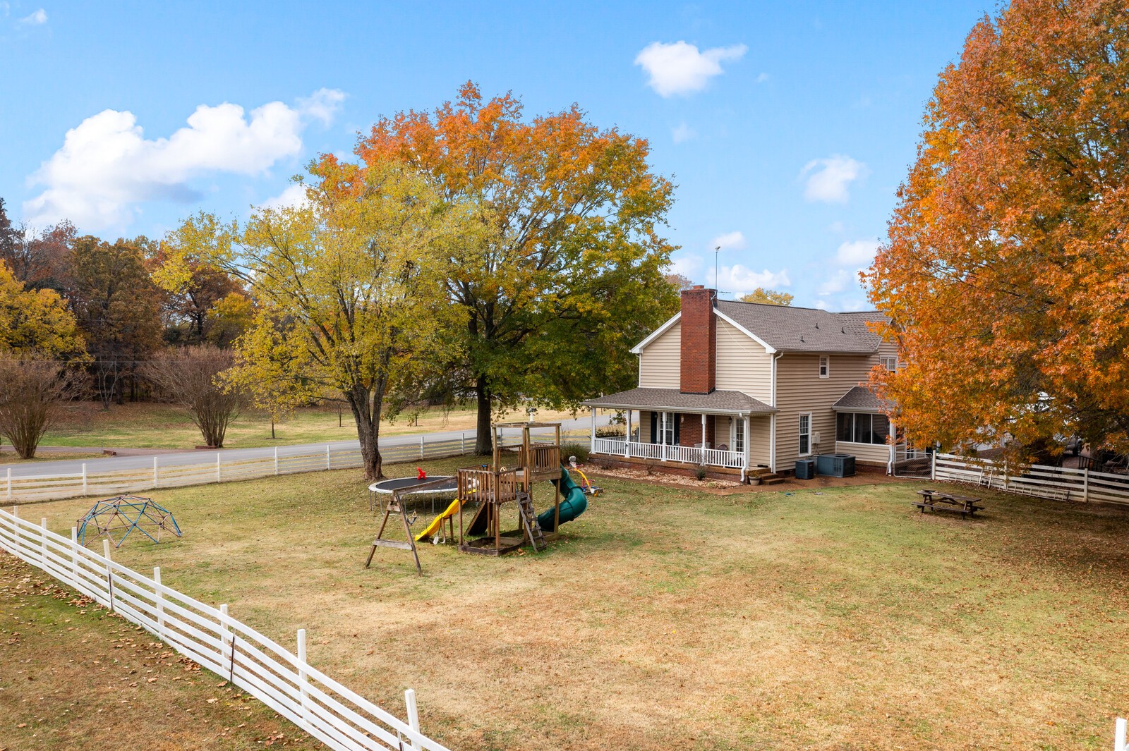 1611 Gloucester Drive Lebanon TN 37087