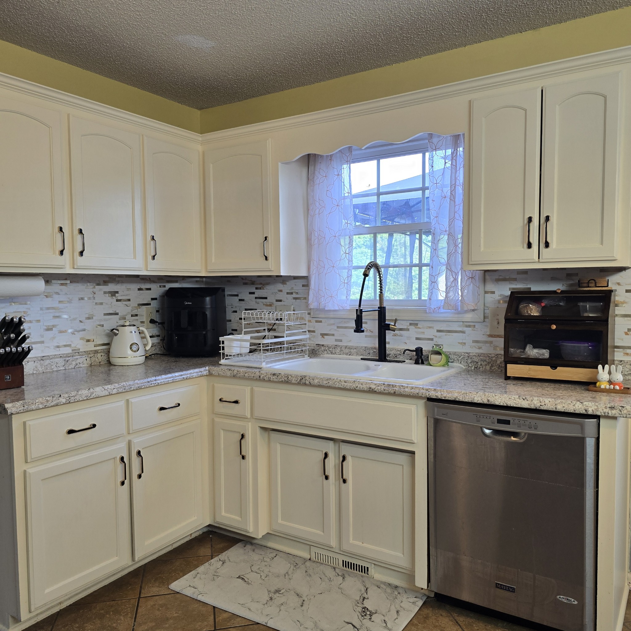 1327 Bluebonnet Drive Clarksville TN 37042