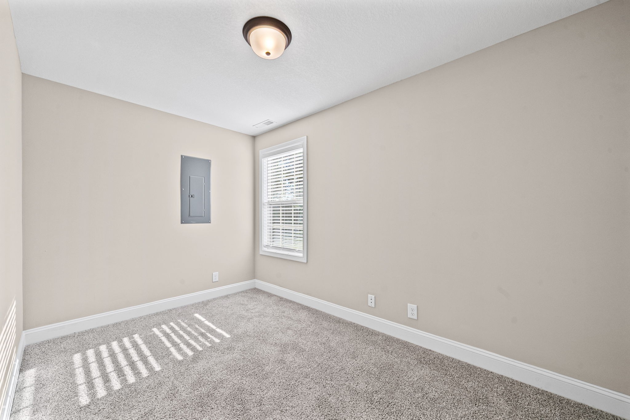 160 Texas Avenue Oak Grove KY 42262