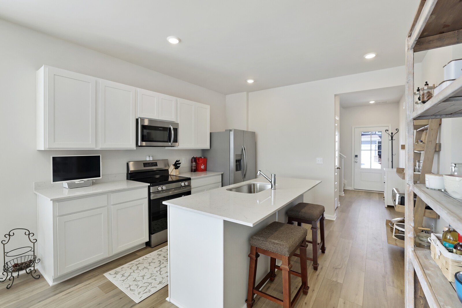 1653 Manuka Lane Columbia TN 38401