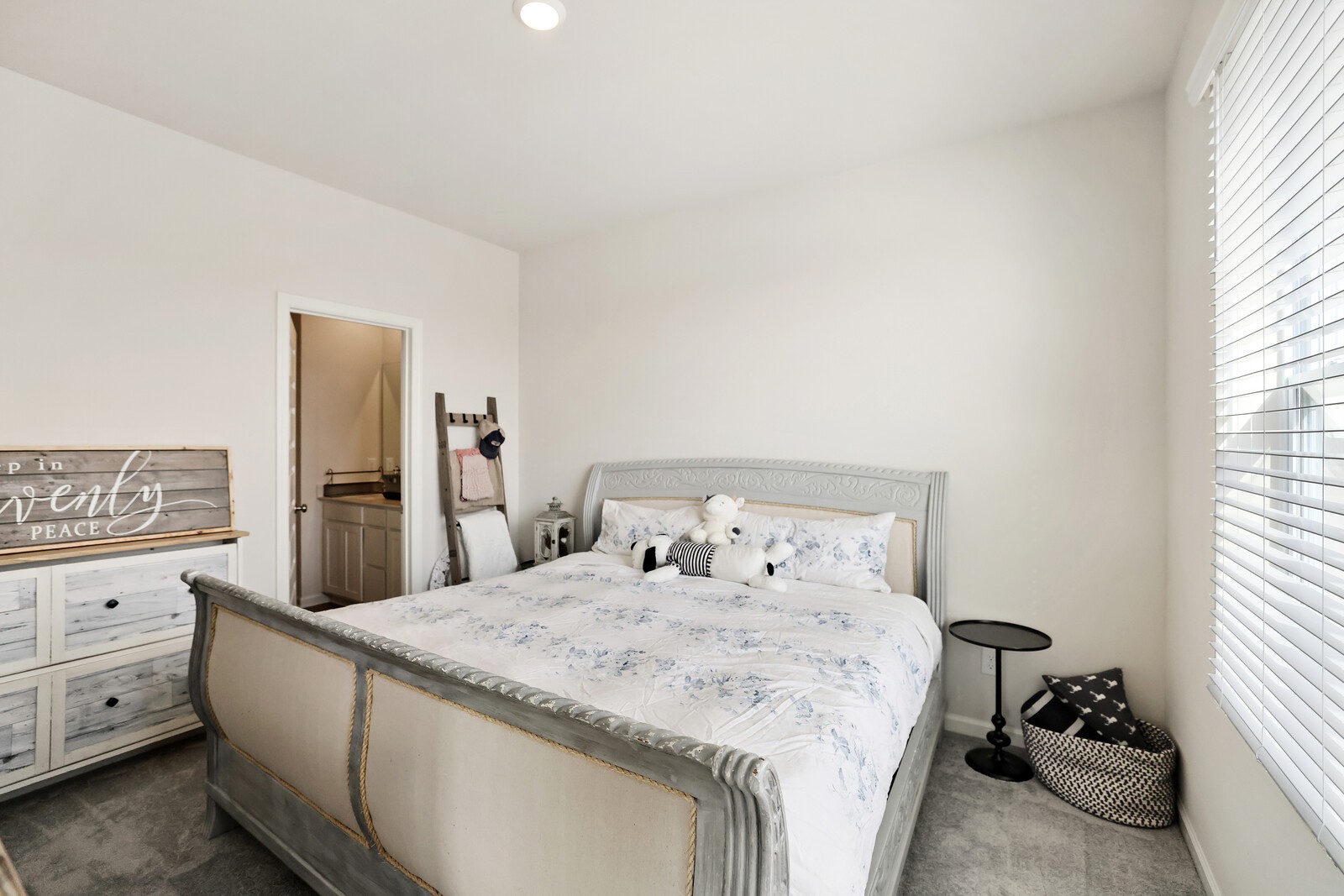 1653 Manuka Lane Columbia TN 38401