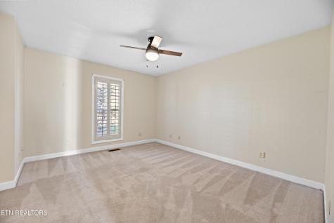 1244 River Oaks Drive Kingston TN 37763