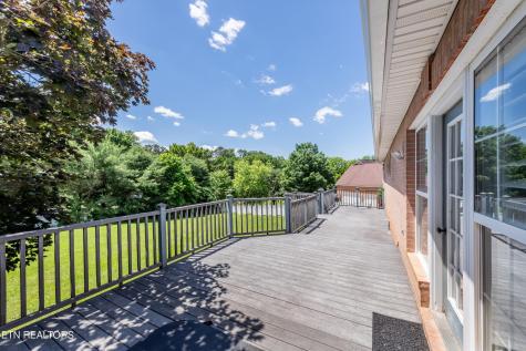 1244 River Oaks Drive Kingston TN 37763