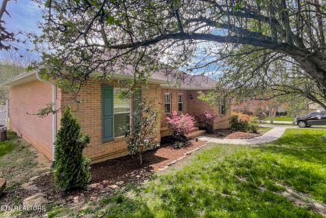 1244 River Oaks Drive Kingston TN 37763