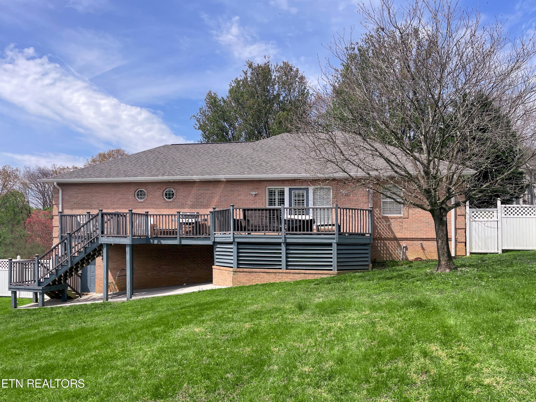 1244 River Oaks Drive Kingston TN 37763
