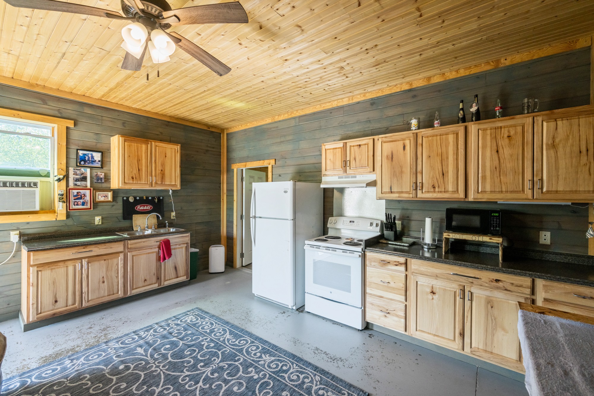 694 Lick Creek Boat Dock Loop Parsons TN 38363