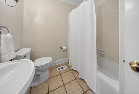 3210 Southlake Drive Nashville TN 37211