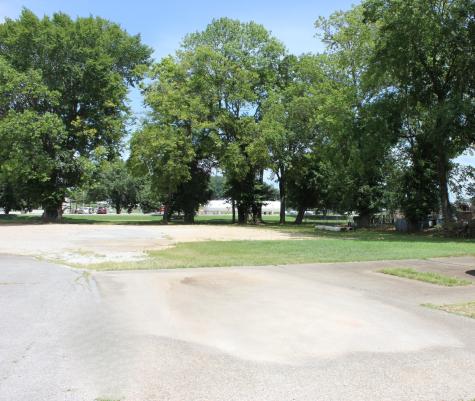 339 E Main Street Auburn KY 42206