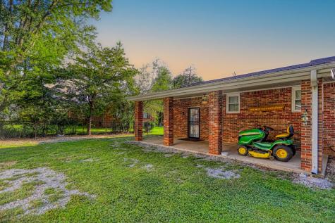810 S Broadway Street Portland TN 37148