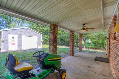 810 S Broadway Street Portland TN 37148