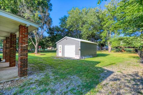 810 S Broadway Street Portland TN 37148