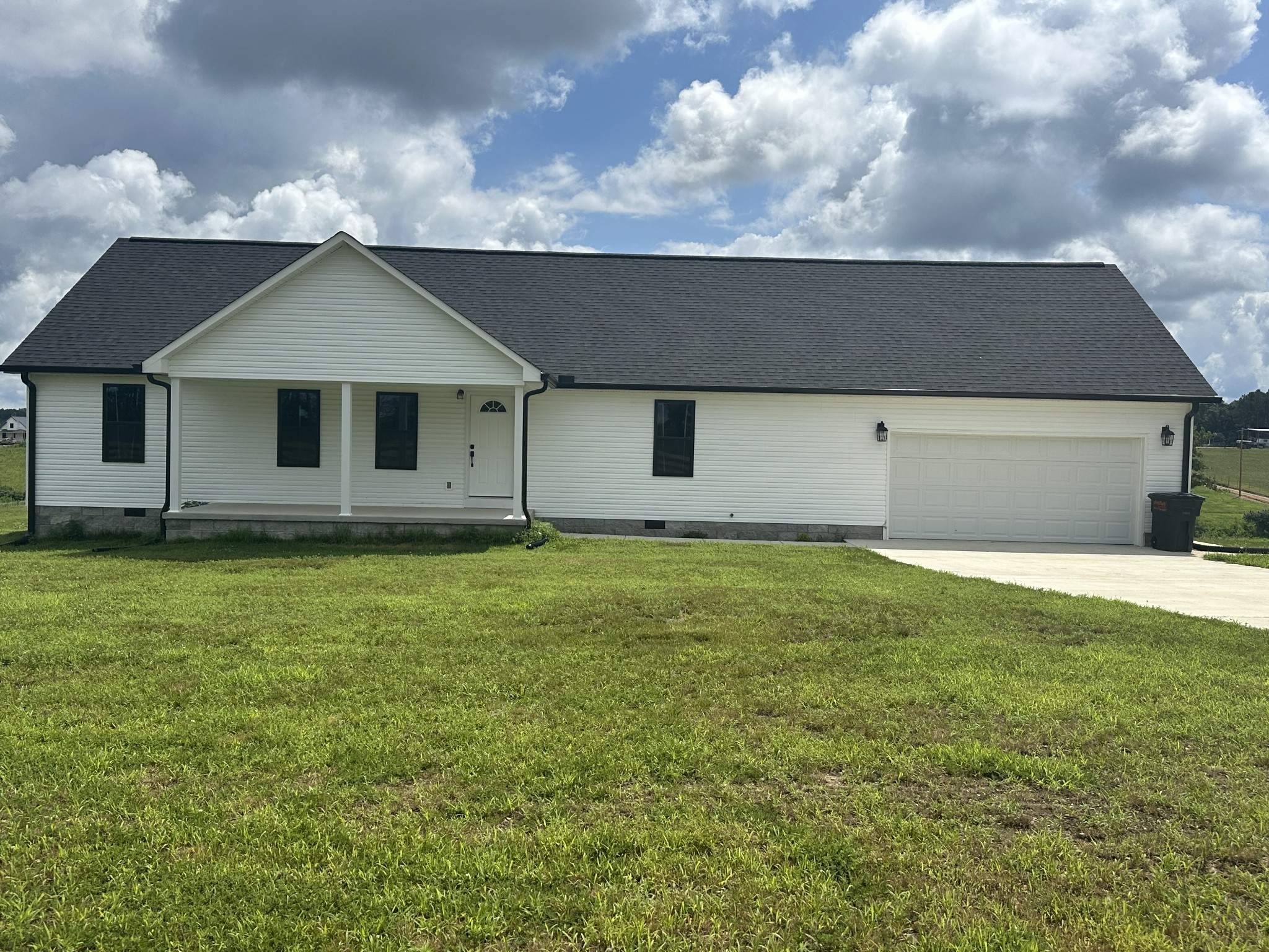 1654 Linvillle Road Lawrenceburg TN 38464