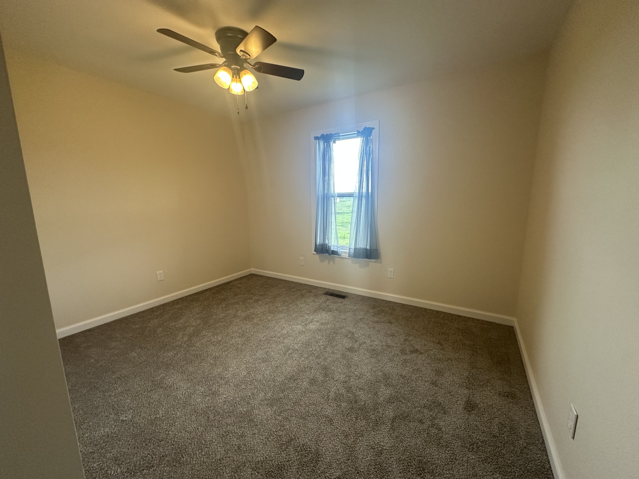 1654 Linvillle Road Lawrenceburg TN 38464