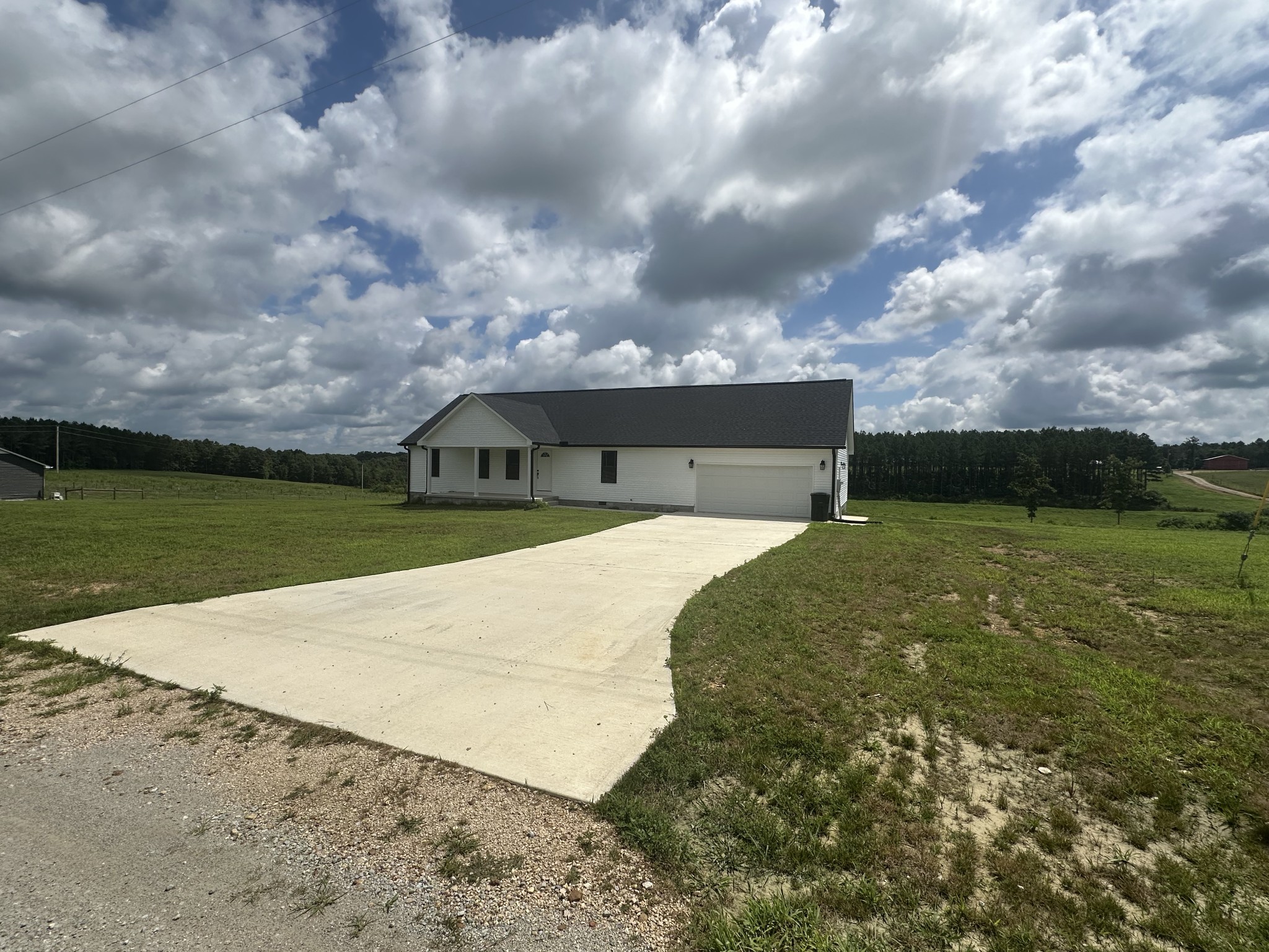 1654 Linvillle Road Lawrenceburg TN 38464