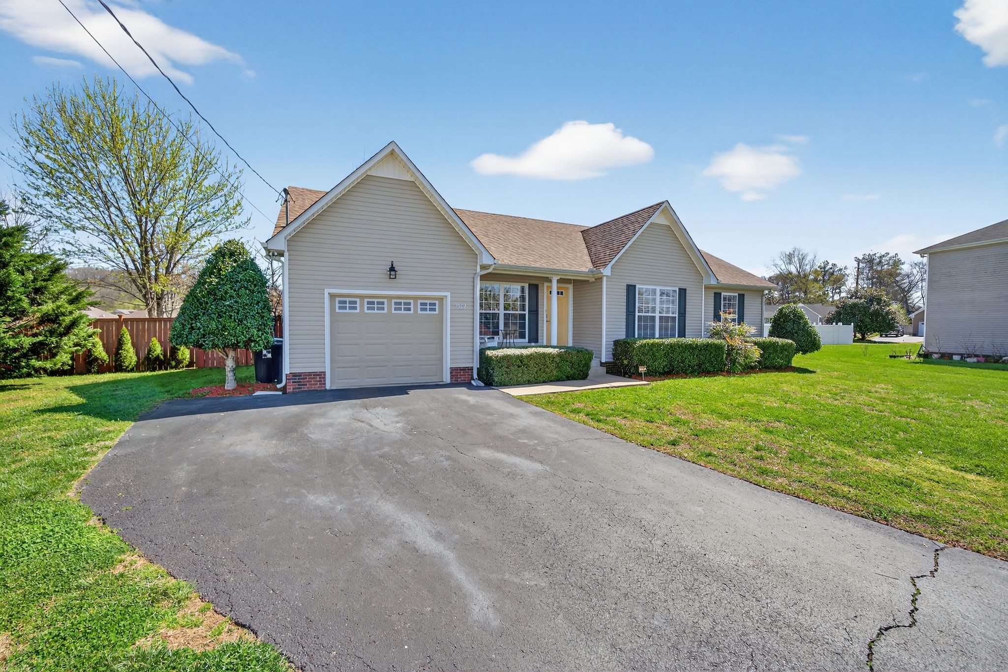 1602 Oxford Court Columbia TN 38401