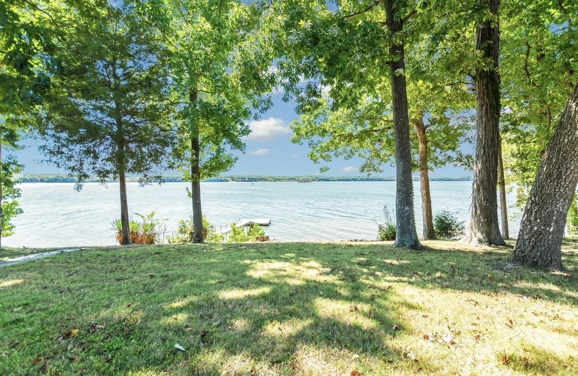 132 Red Fox Drive Dover TN 37058