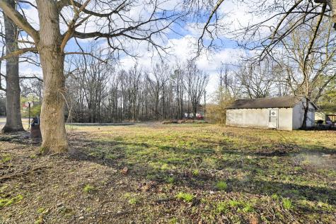 813 Curtis Street Paris TN 38242