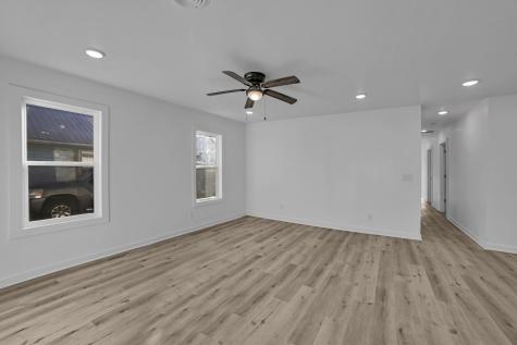 813 Curtis Street Paris TN 38242