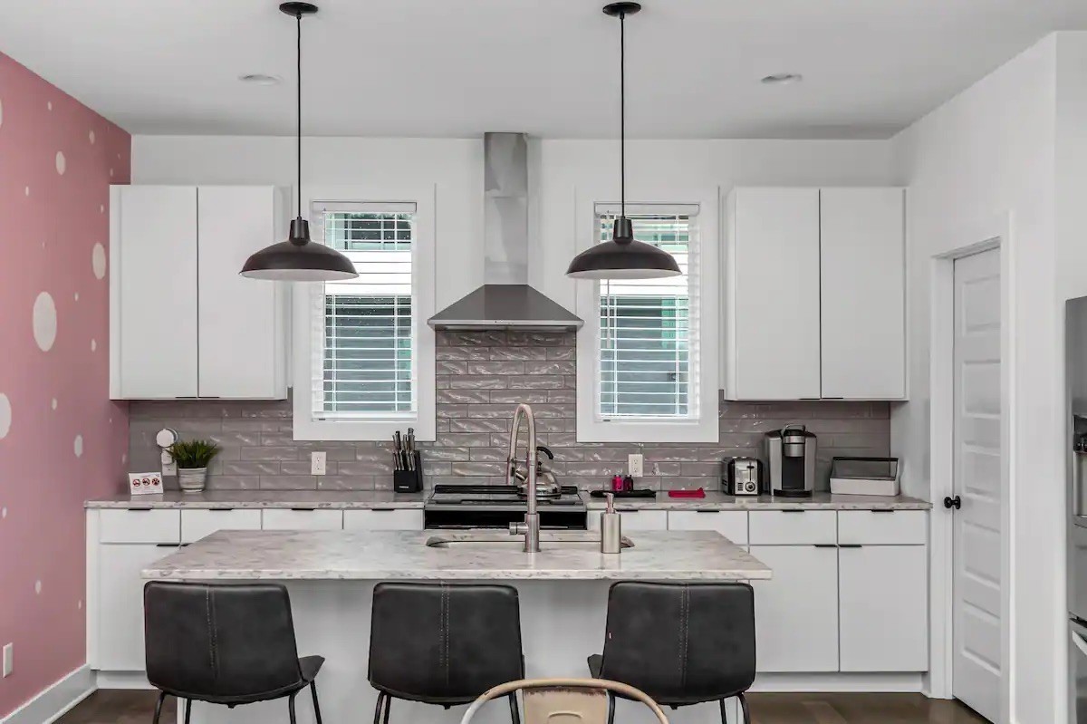 540 Weakley Avenue Nashville TN 37207