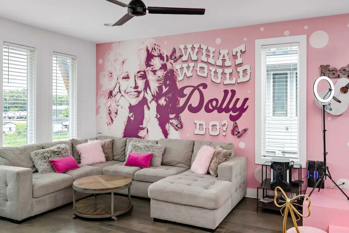 540 Weakley Avenue Nashville TN 37207