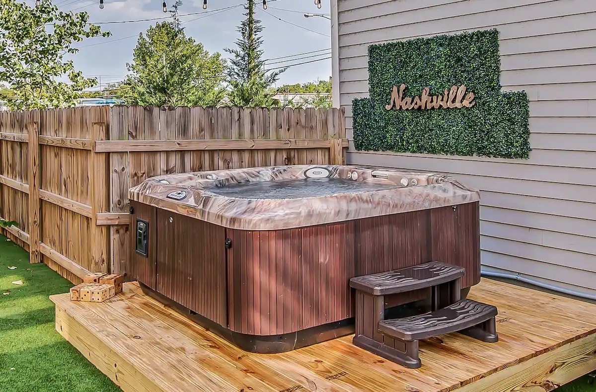 540 Weakley Avenue Nashville TN 37207