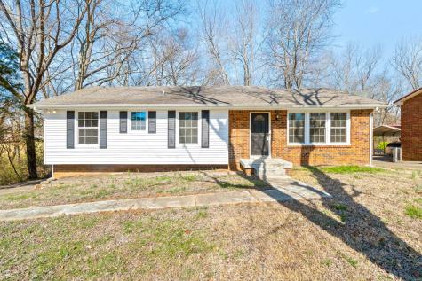 1524 S Freestone Dr, S Clarksville TN 37042