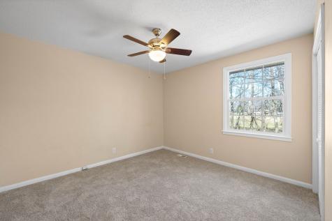 1524 S Freestone Dr, S Clarksville TN 37042