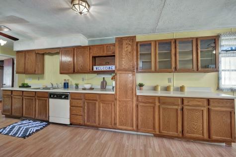 156 Ravenwood Circle Dickson TN 37055