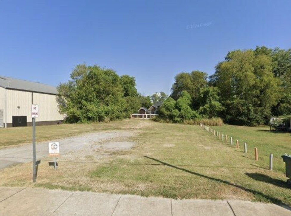 1025 Franklin Street Clarksville TN 37040
