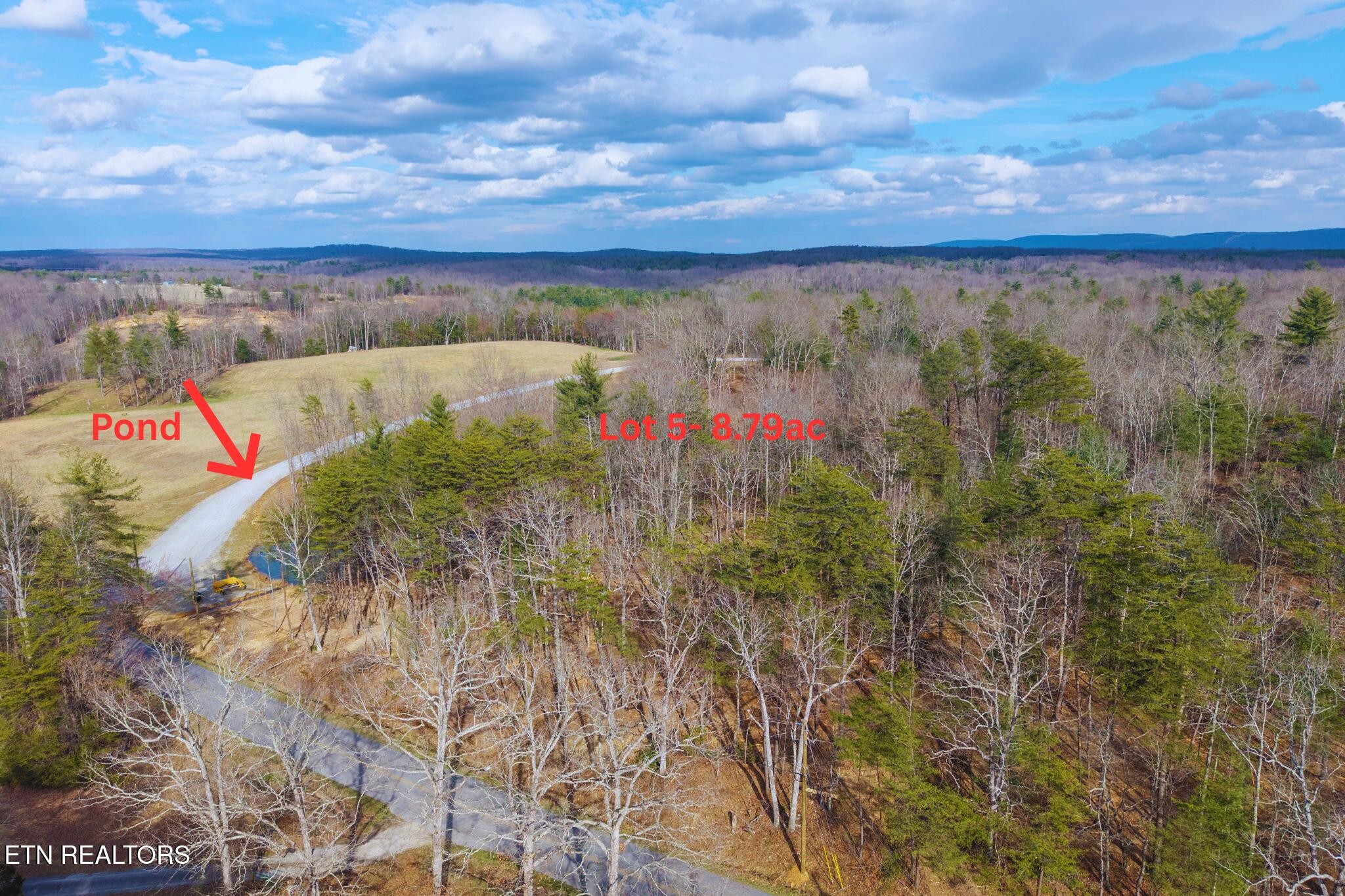 5 Chestnut Hill Road Crossville TN 38571