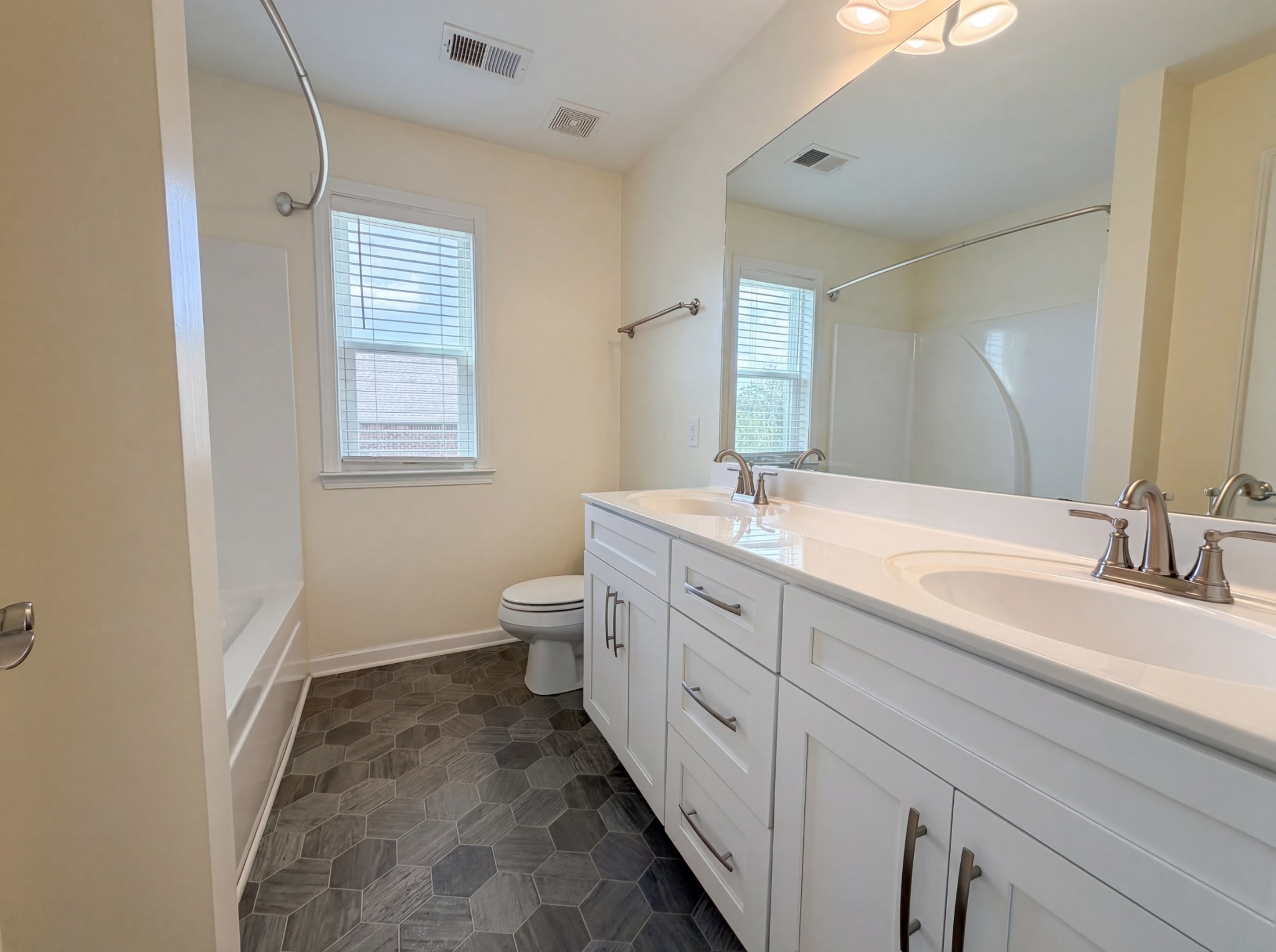 210 Hickory Pointe Drive Lebanon TN 37087