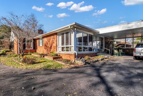 125 Castle Heights Avenue Lebanon TN 37087