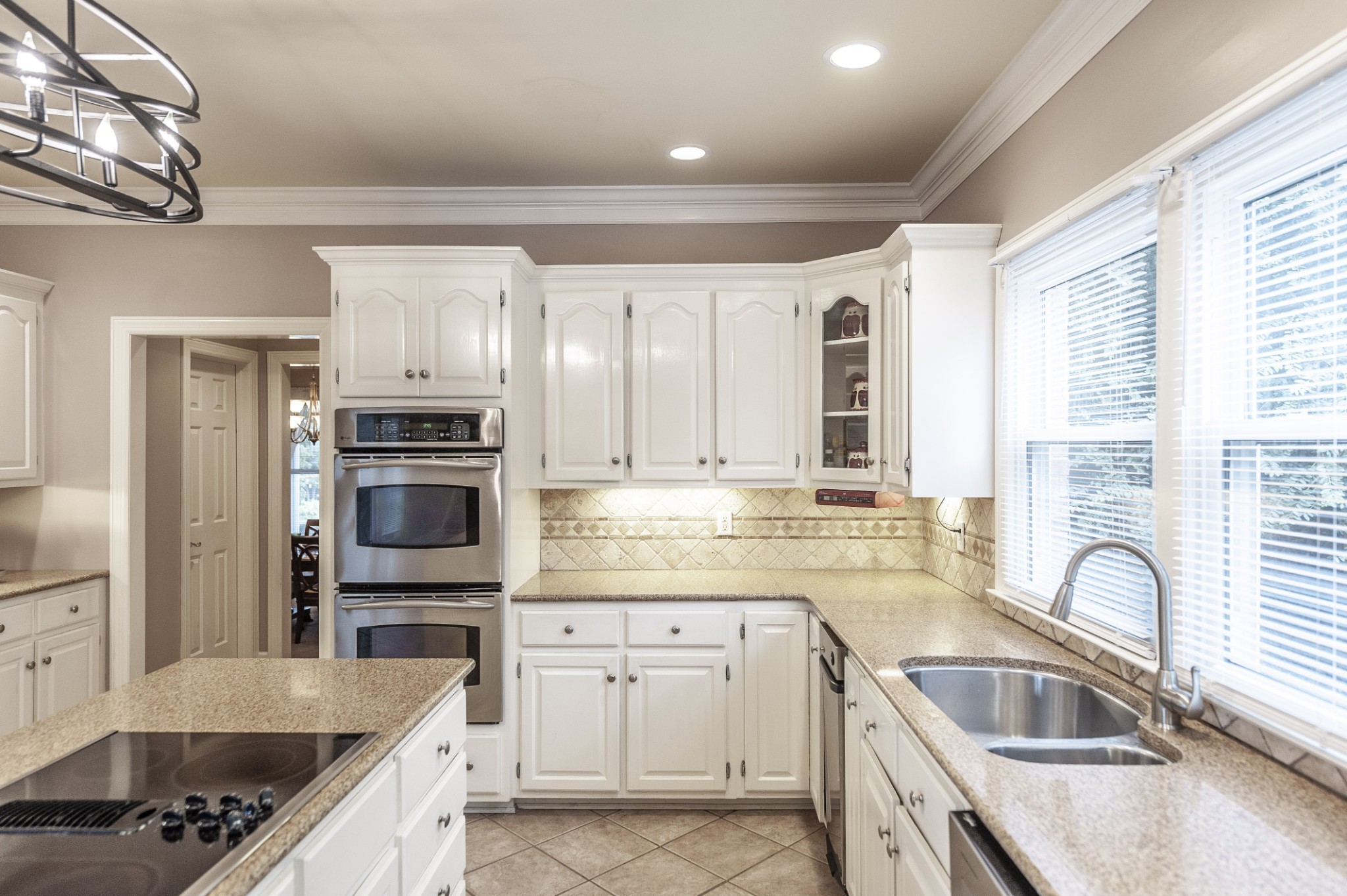 135 N Country Club Drive Hendersonville TN 37075
