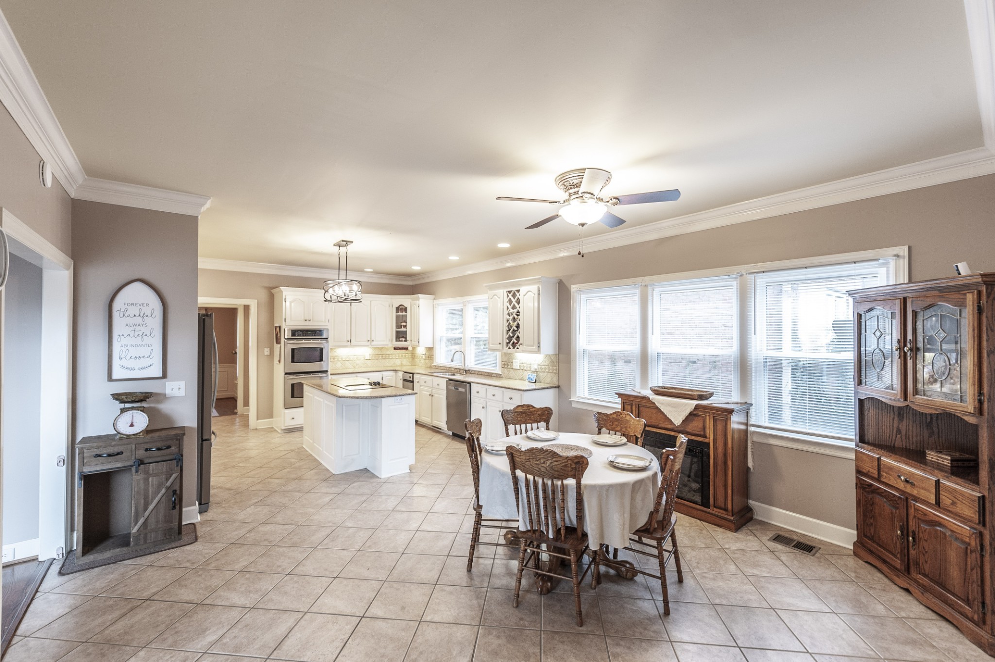 135 N Country Club Drive Hendersonville TN 37075