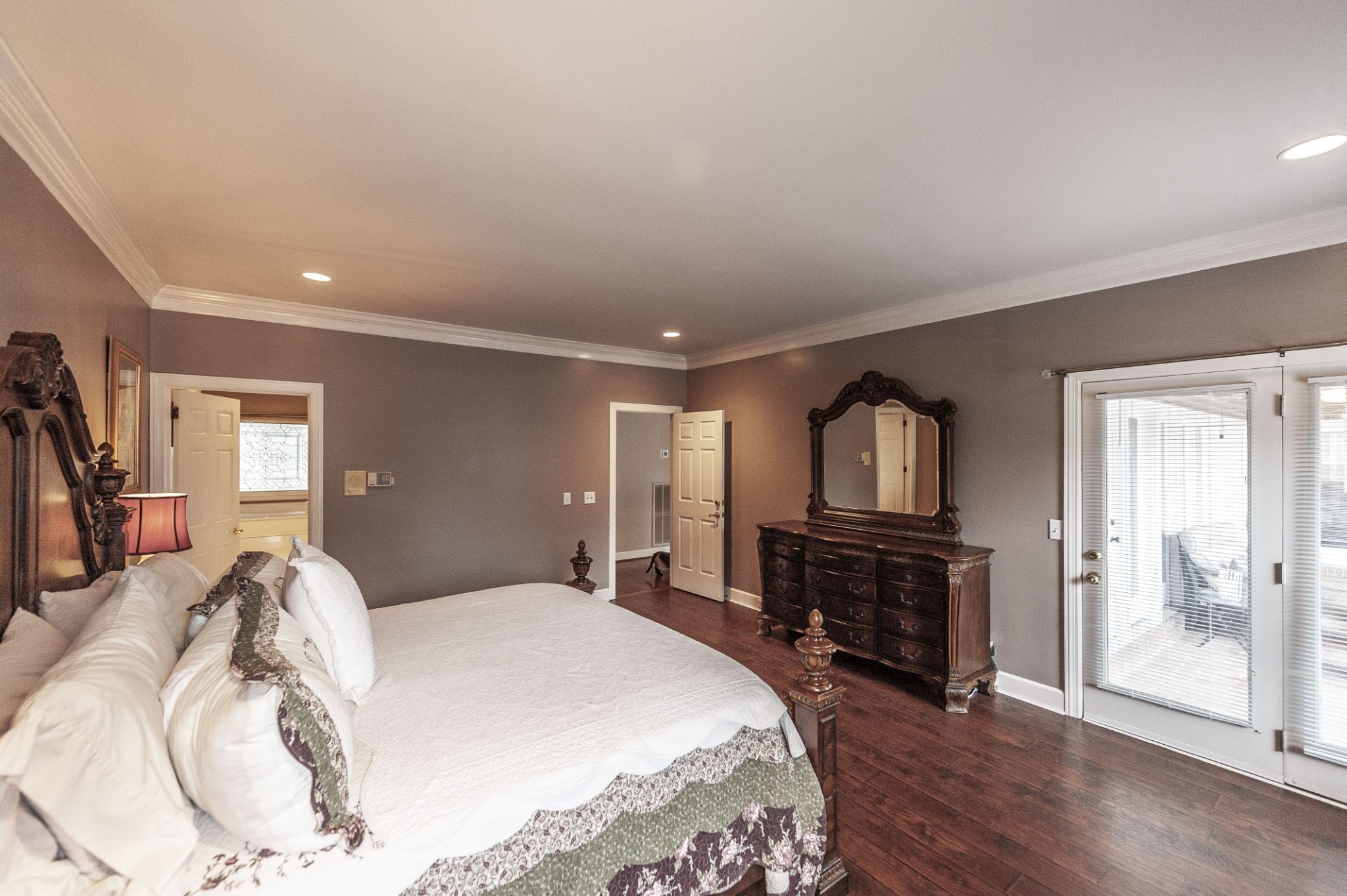135 N Country Club Drive Hendersonville TN 37075