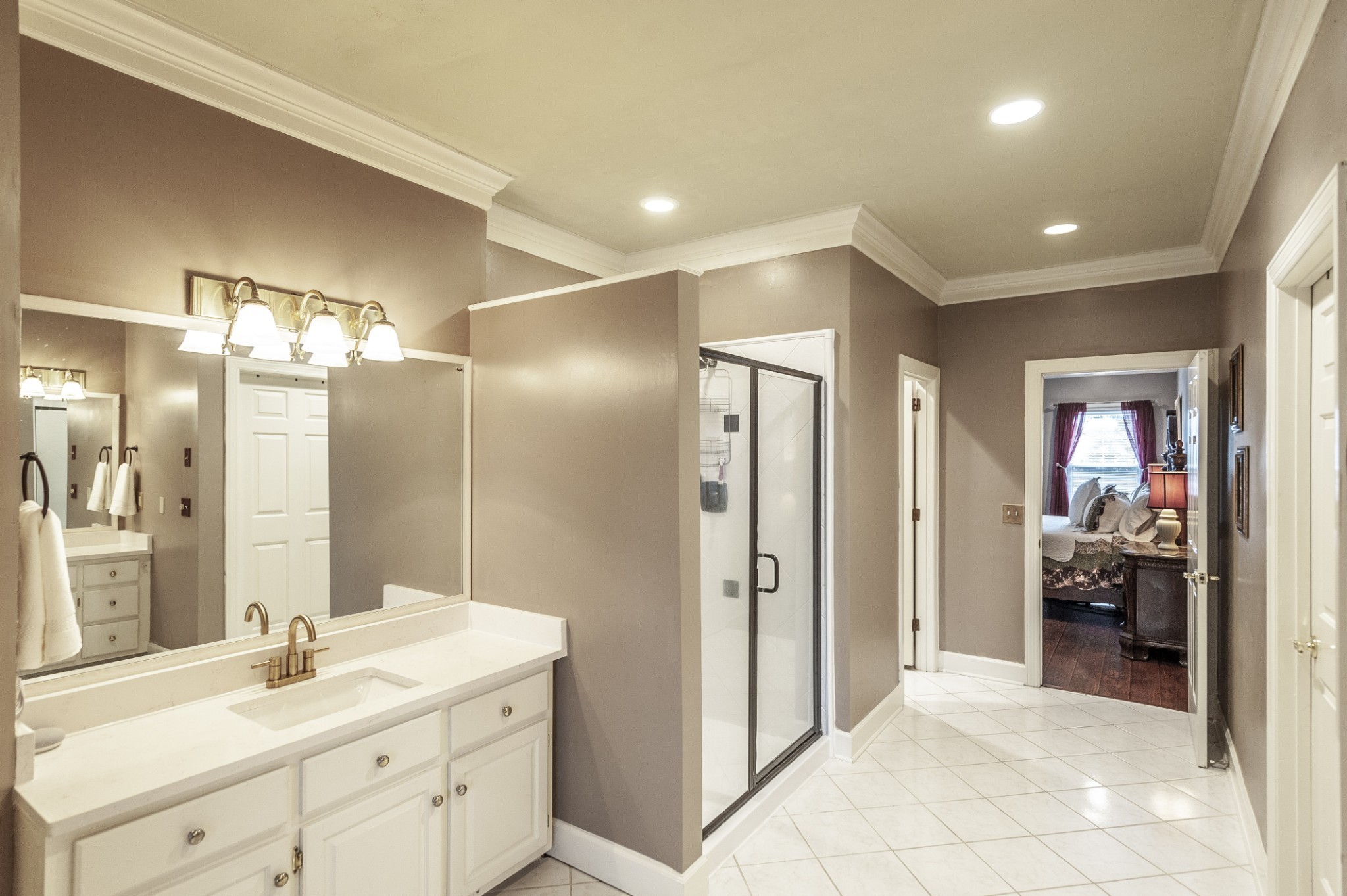 135 N Country Club Drive Hendersonville TN 37075