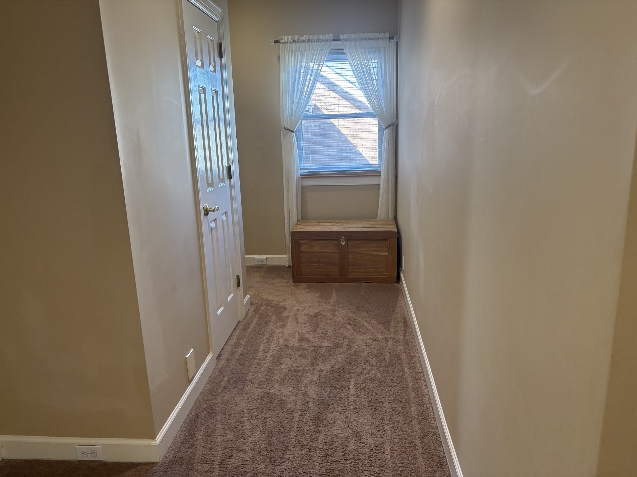 135 N Country Club Drive Hendersonville TN 37075