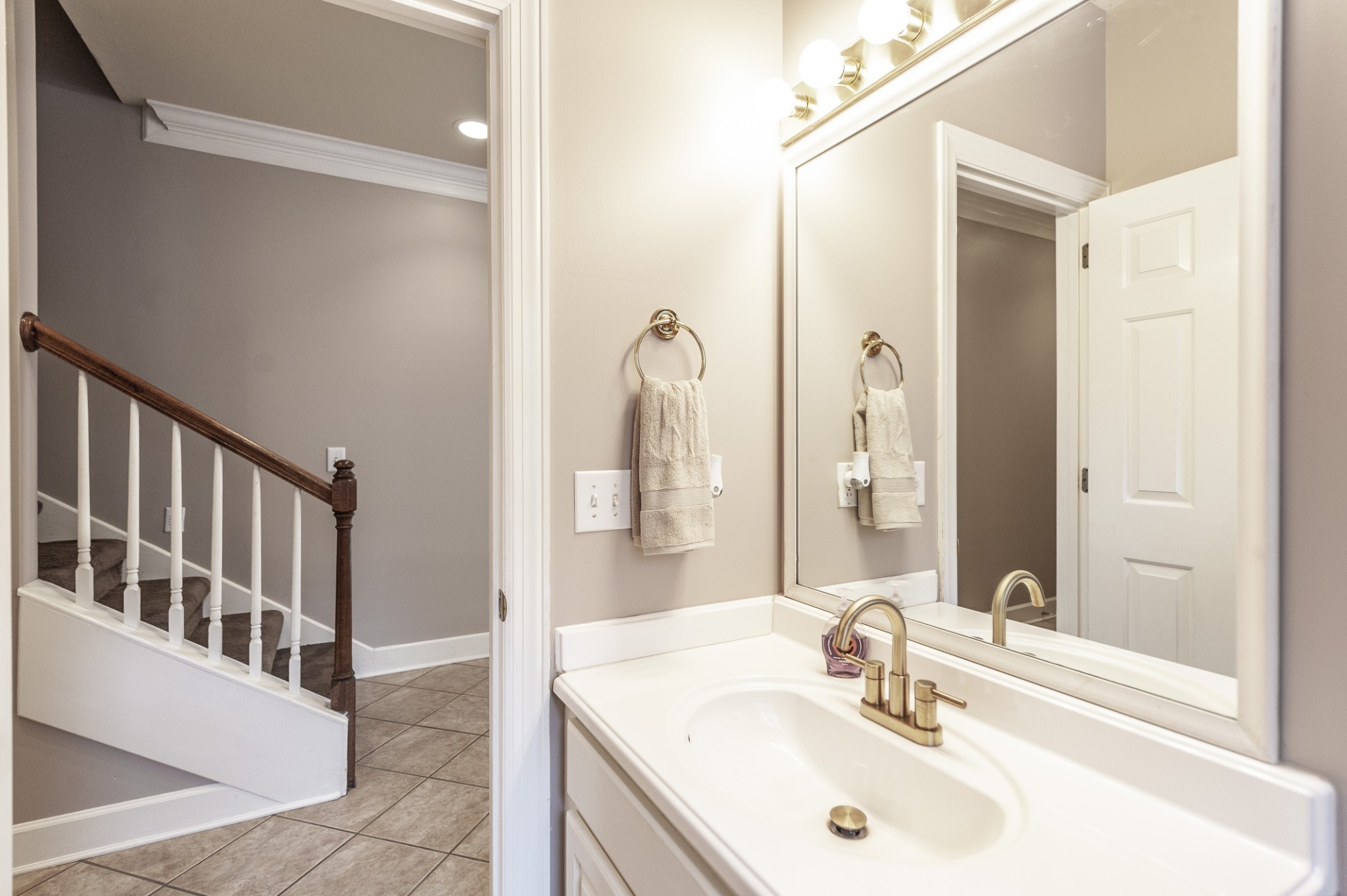135 N Country Club Drive Hendersonville TN 37075